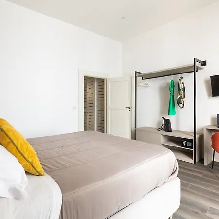 Апартаменти Yourhome - La Casa Di Renato